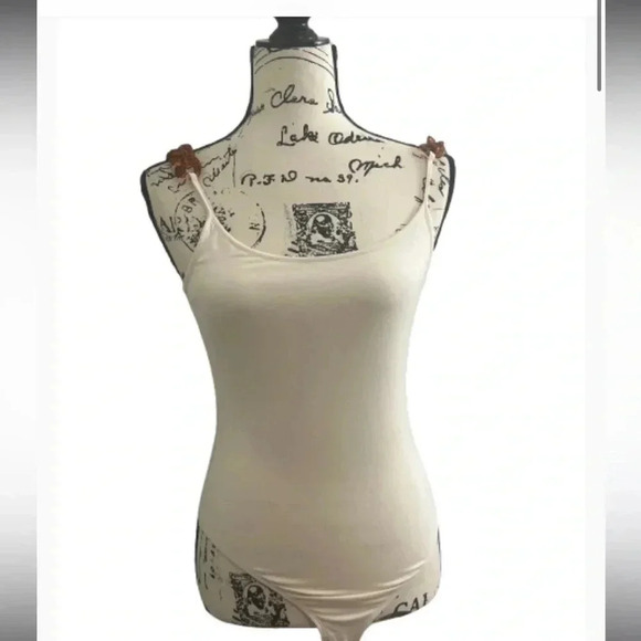L’ACADEMIE. CORALIE BODY SUIT CREAM CHAIN STRAPS SLEEVELESS SIZE MEDIUM - Picture 5 of 12